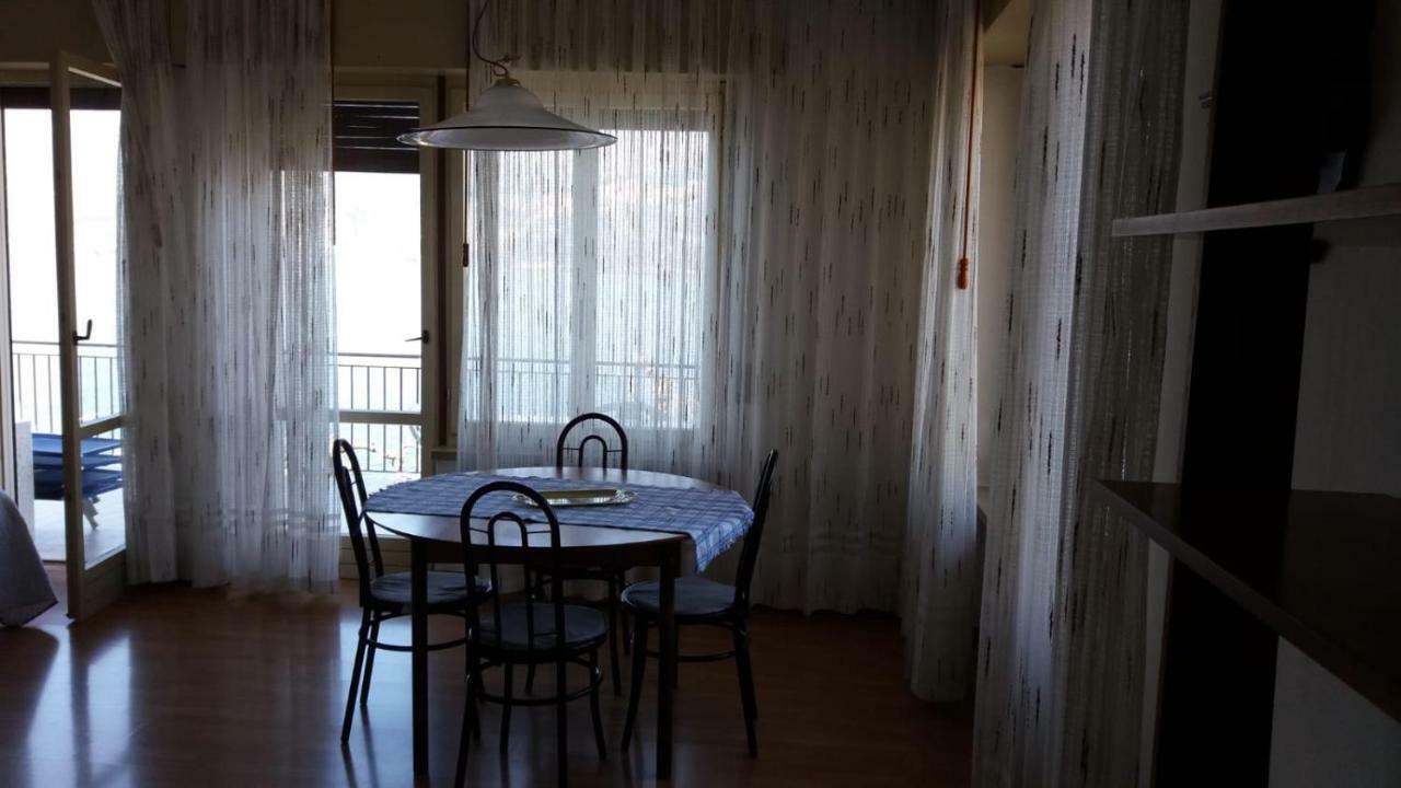 La Virgola Apartments Бренцоне-суль-Гарда Екстер'єр фото